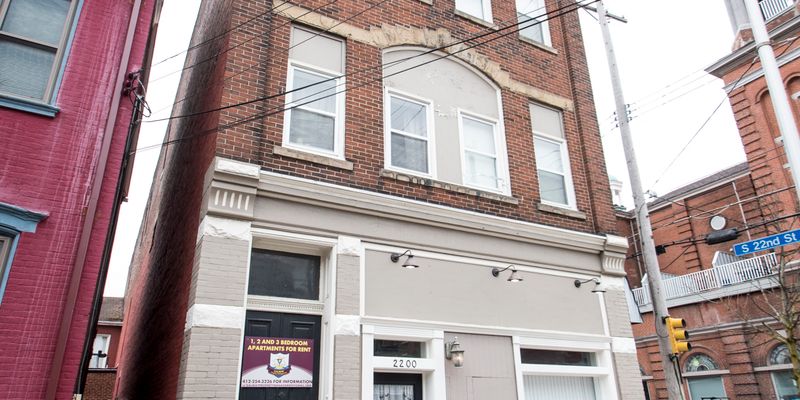 Pittsburgh Apartment: 117 South 22nd Street
