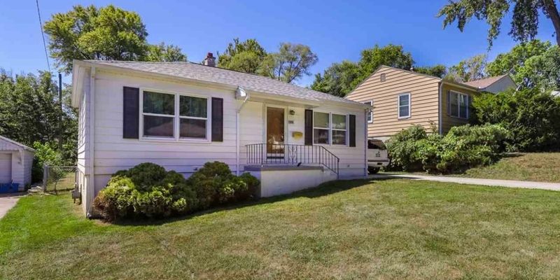 Omaha House: 5713 Spaulding St