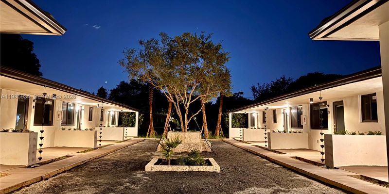 El Portal House: 8931 NE 2nd Ave