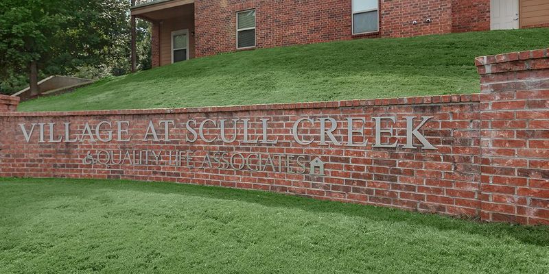 Fayetteville Apartment: 2619 N Quality Ln