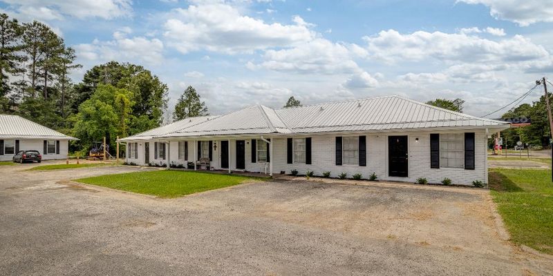 Monroe Apartment: 3147 LA-594