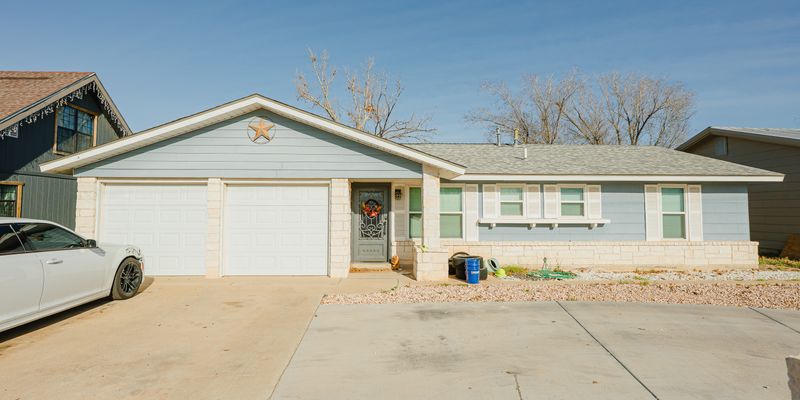 Odessa House: 1529 E 52nd St