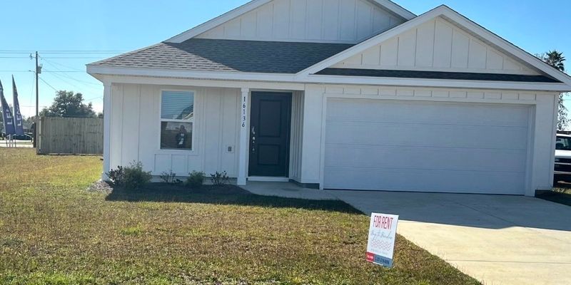 Foley House: 16136 Furlong Lp