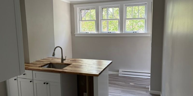 Glenolden Apartment: 350 S Scott Ave
