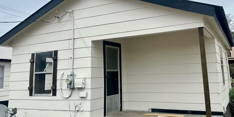 Columbus House: 718 18th St N