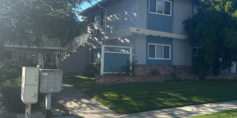 Los Gatos Apartment: 160 Towne Terrace