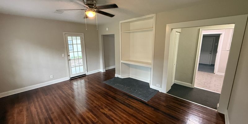 Brunswick House: 3605 Emanuel Ave