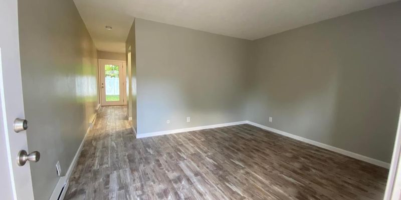 Richwood House: 303 Forest Ln