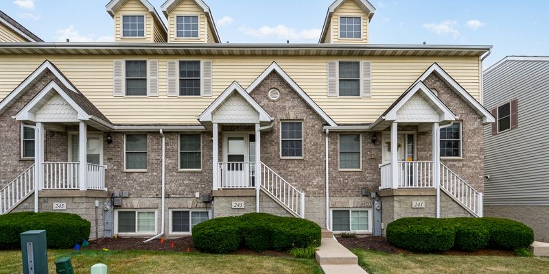 Cortland House: 243 W Klein Ave
