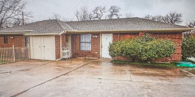 Fort Worth Apartment: 2801 NW 19th St
