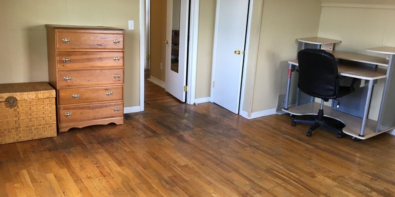 Ithaca Apartment: 509 S Aurora St