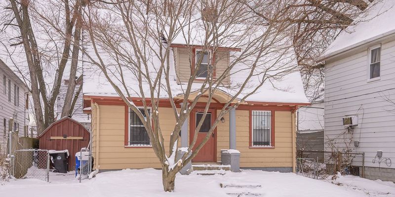 Cleveland House: 1388 Penhurst Rd