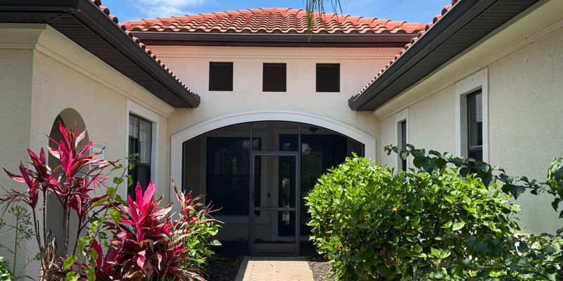 Fort Myers House: 10124 Belcrest Blvd