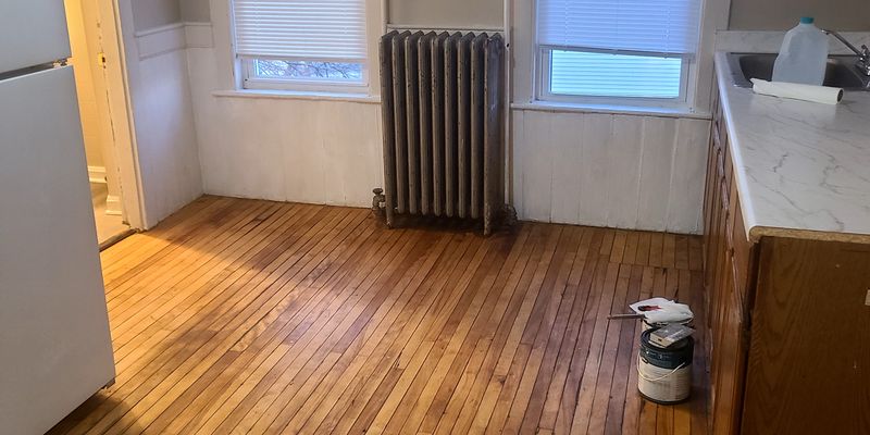 Lewiston Apartment: 17 Horton St