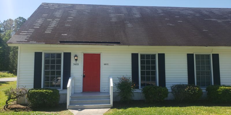 Castle Hayne House: 5428 Sidbury Road