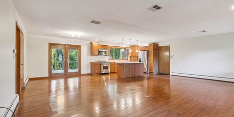 04-110 306 Virginia St.jpg