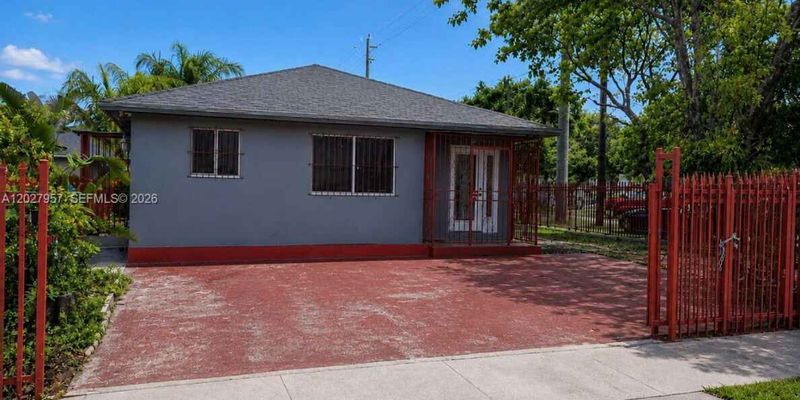 Miami House: 4952 NW 21st Ave