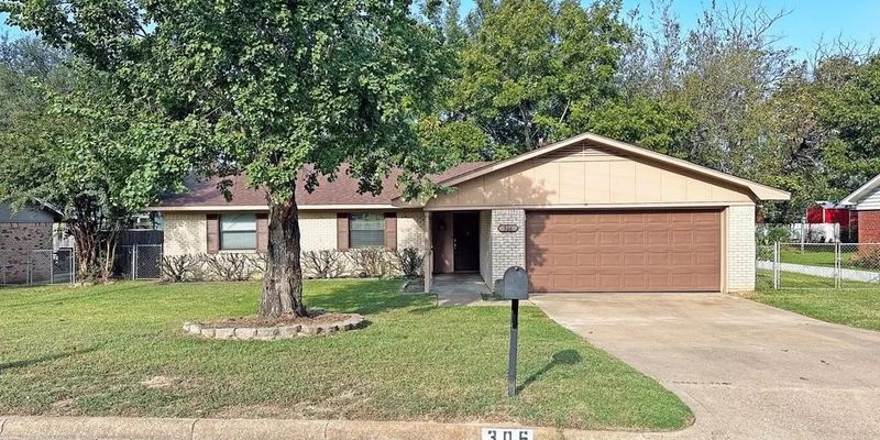 Athens House: 306 S Wofford St