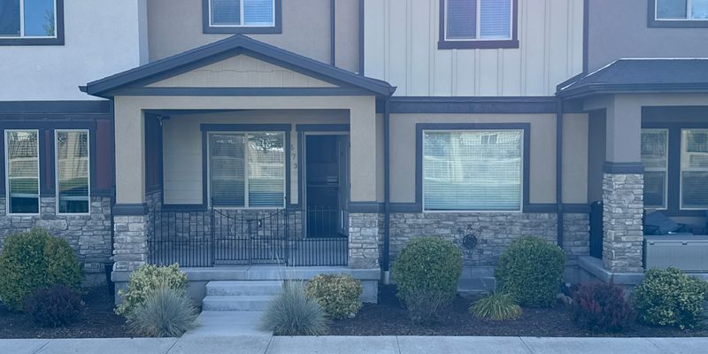 Spanish Fork House: 673 N 2560 E