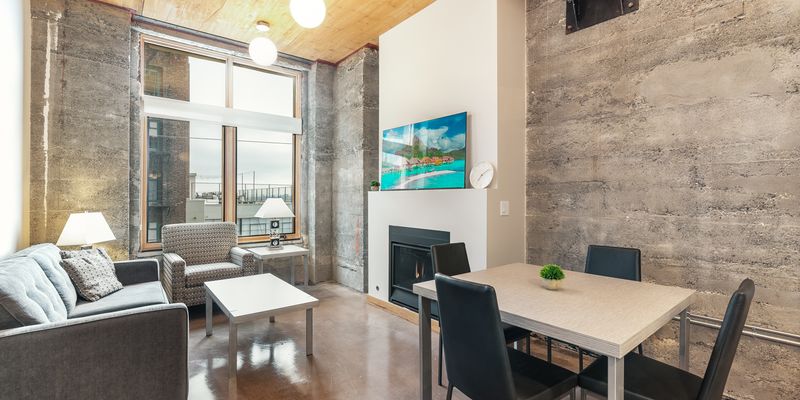 Tacoma Apartment: 2120 Commerce St