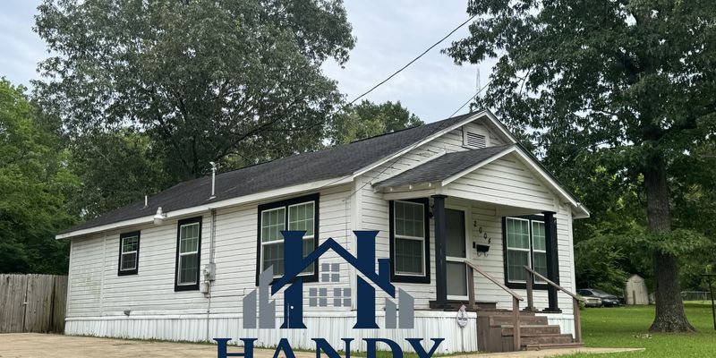 Lufkin House: 2004 Culverhouse St