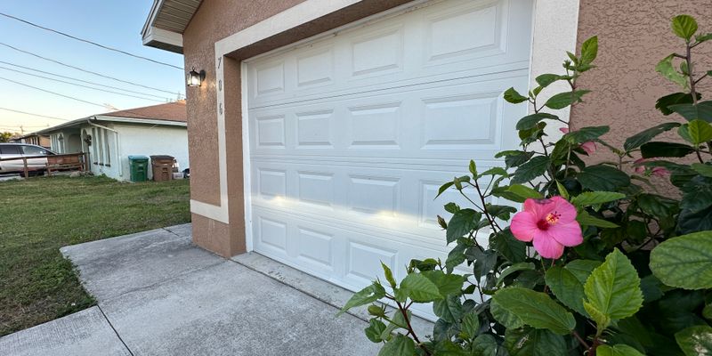 Cape Coral House: 706 SE 4th Terrace