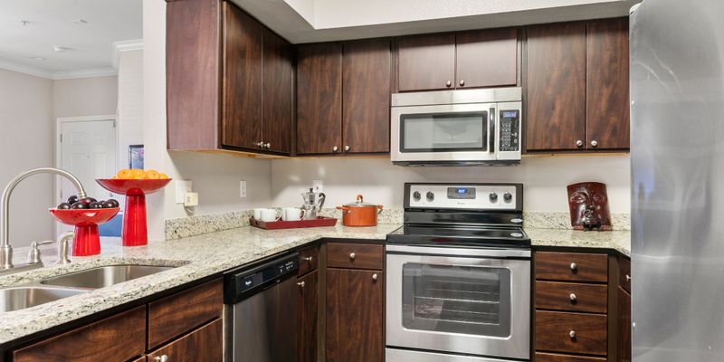 Spring Apartment: Alden Woods