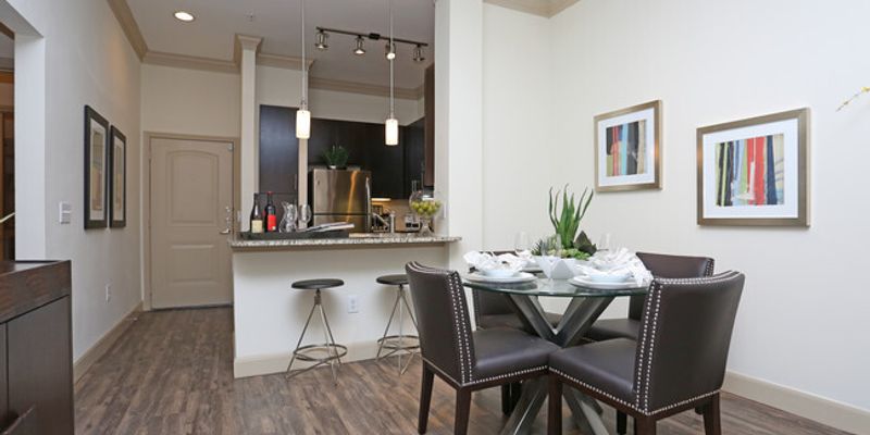 Houston Apartment: 3500 Tartan Ln