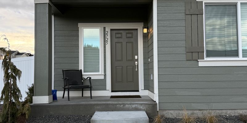 Liberty Lake House: 2725 Talon Ln