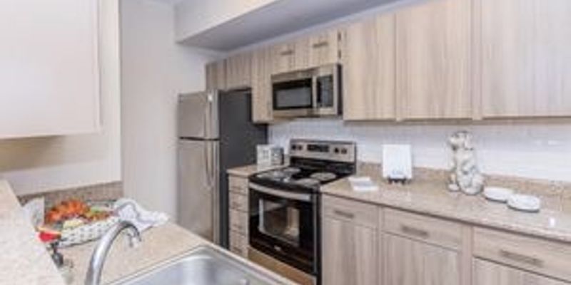 Tomball Apartment: 1001 Graham Dr