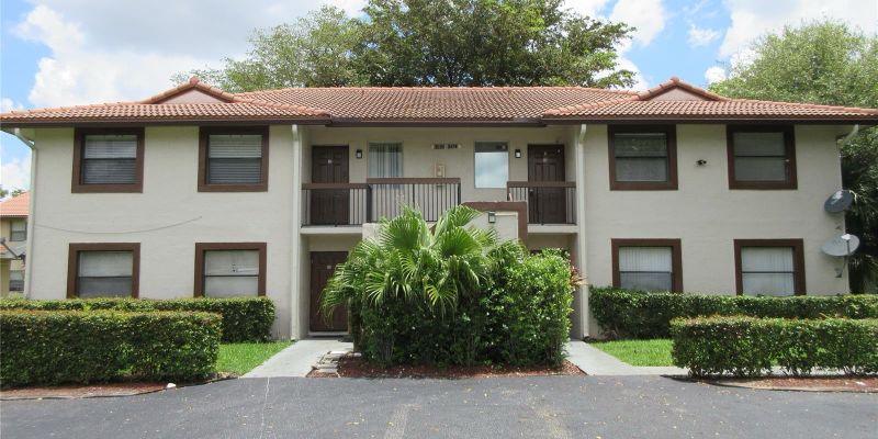 Coral Springs House: 11515 NW 44th St