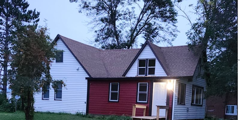 McGregor House: 166 S 1st St