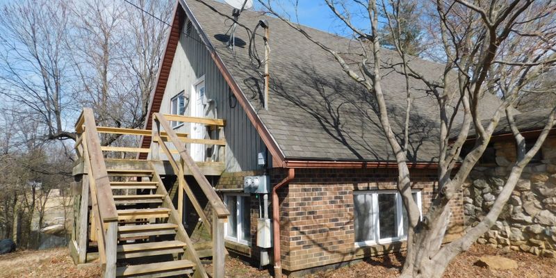 Evansville Apartment: 1207 Tree Top Ln