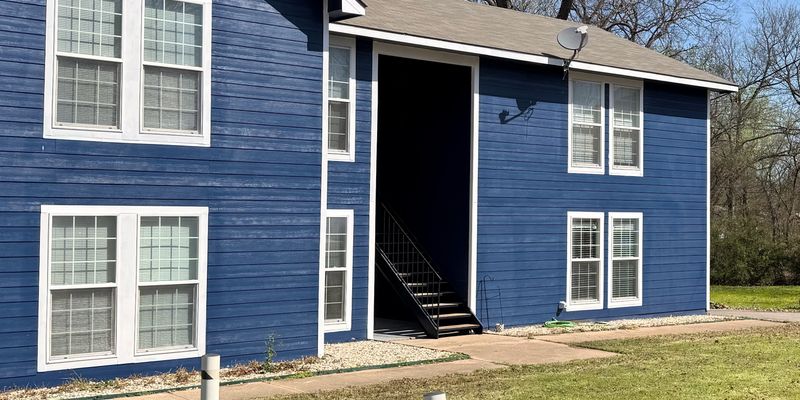 Commerce Apartment: 1312 Greenville St