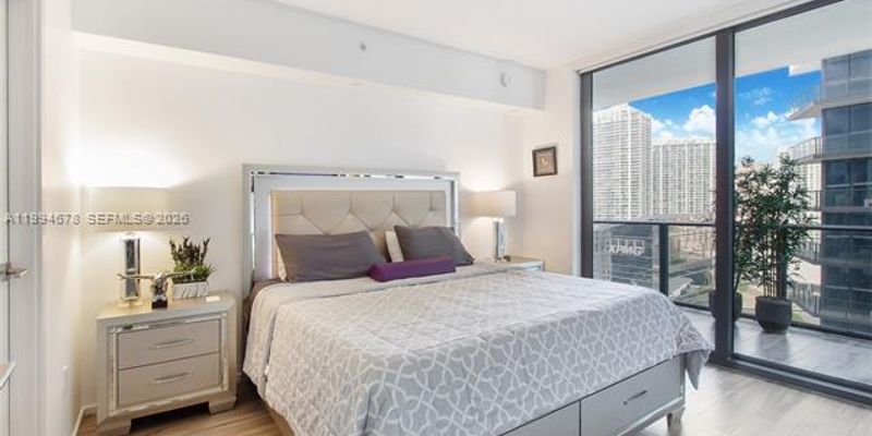 Miami Condo: 801 S Miami Ave