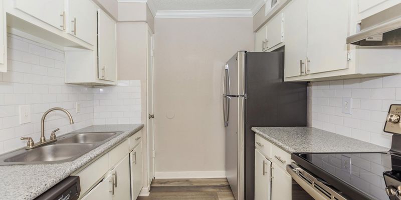 Houston Apartment: 2067 Spenwick Dr