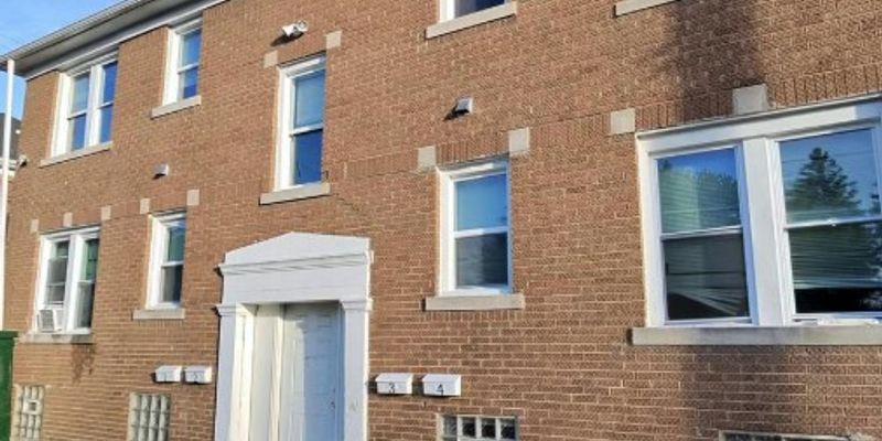 Detroit Apartment: 7531 MacKenzie St