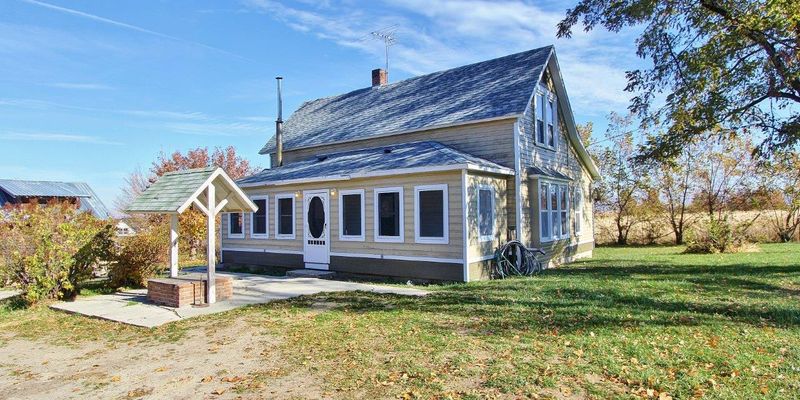 Emmett House: 3344 W South Slope Rd