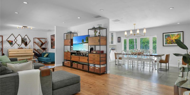 South Miami House: 5721 SW 59th Ct #5721
