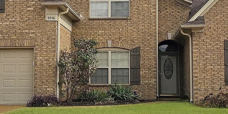 Olive Branch House: 9336 Gee Gee Dr