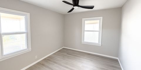 20251116_2242_Spacious Room Enhancement_remix_01ka88q7m2ekabq2vny91zy1my.png