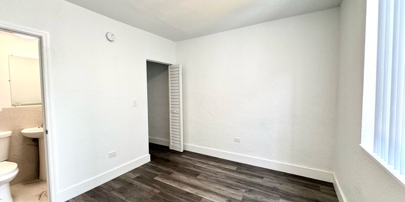 Miami Beach Apartment: 7619 Abbott Ave