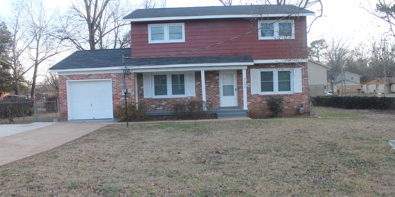 Huntsville House: 2602 Gibson St NW