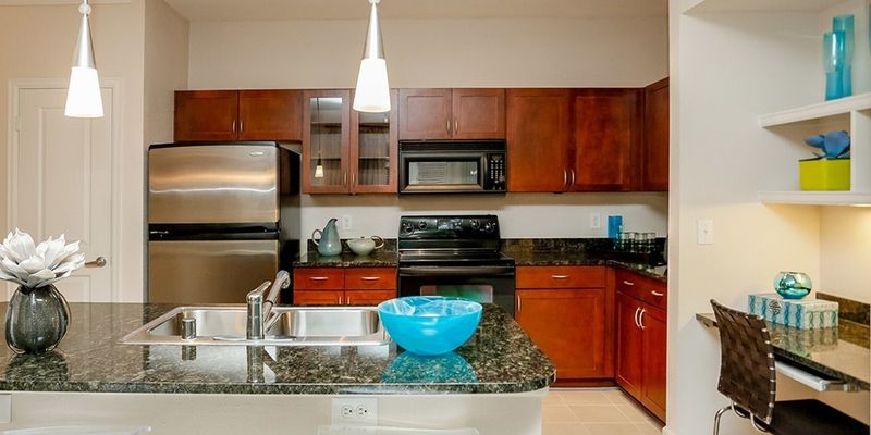 Houston Apartment: 5665 San Felipe St