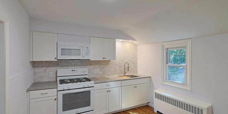 Poughkeepsie Apartment: 95 Delafield St