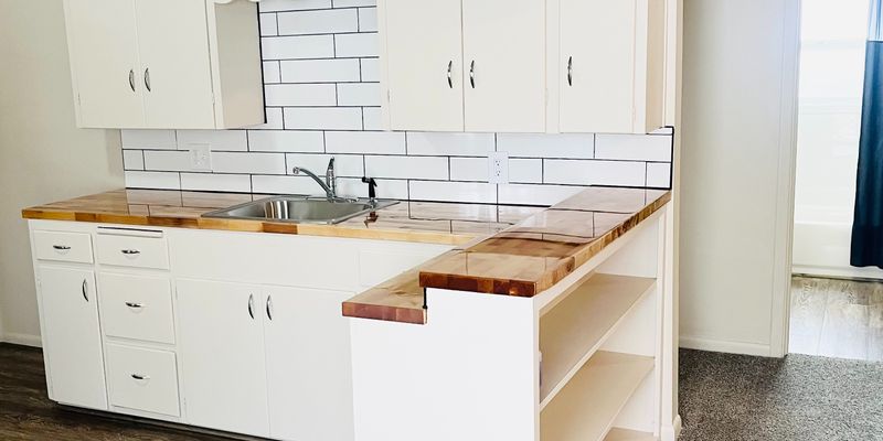 Rock Springs Apartment: 1008 McCarty Ave