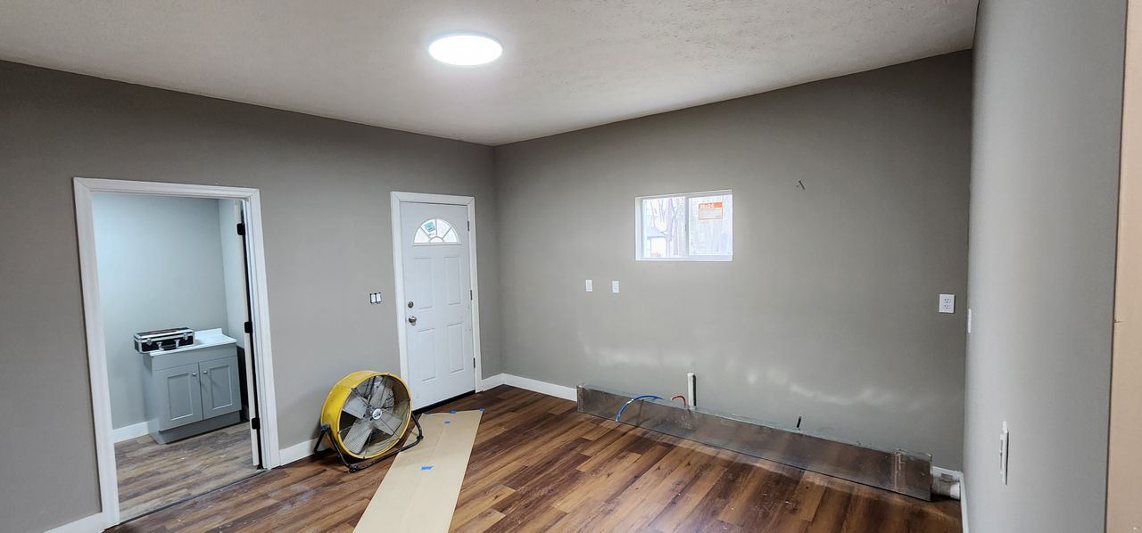 431 Bolander Ave photo 2