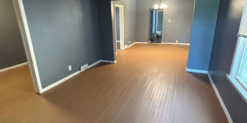 Cleveland House: 3206 W 71st St