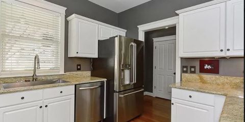 Kitchen-3.JPG