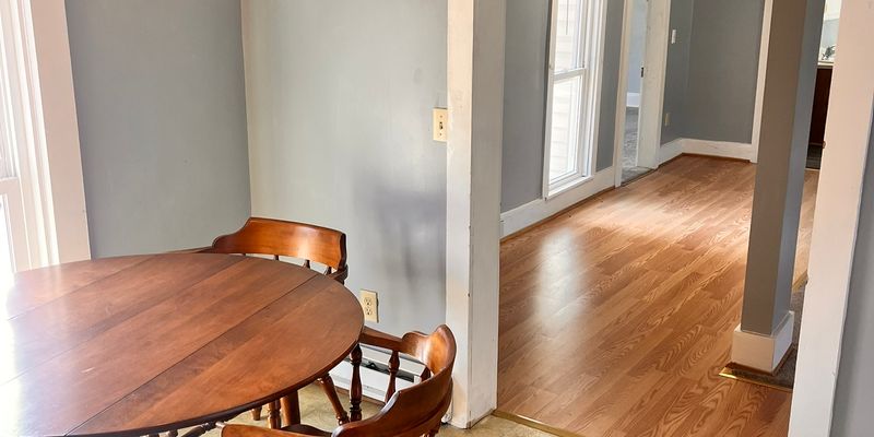 Newcomerstown Apartment: 310 W Main St